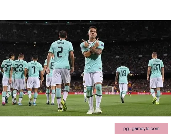 阿韦洛亚的穆式底色与务实革新 阿韦洛亚的穆式底色与务实革新